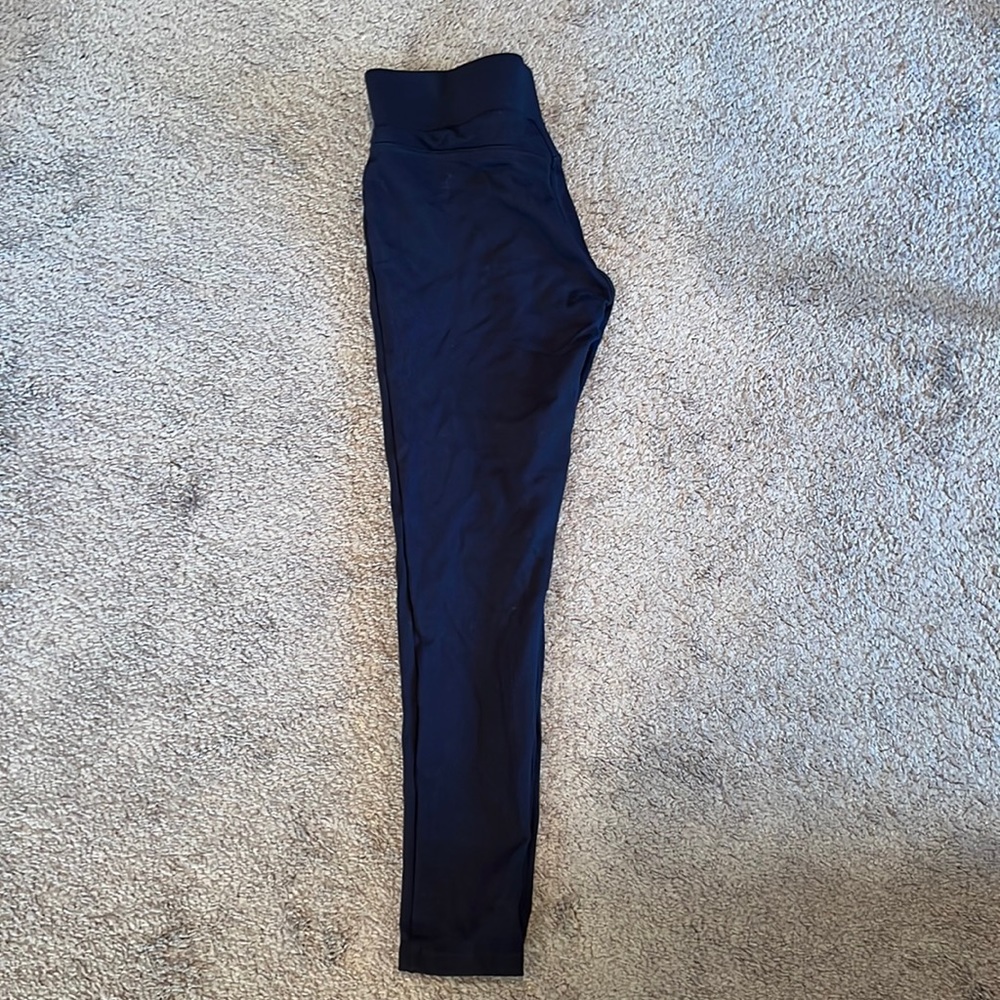 Small women’s ponte legging!!!